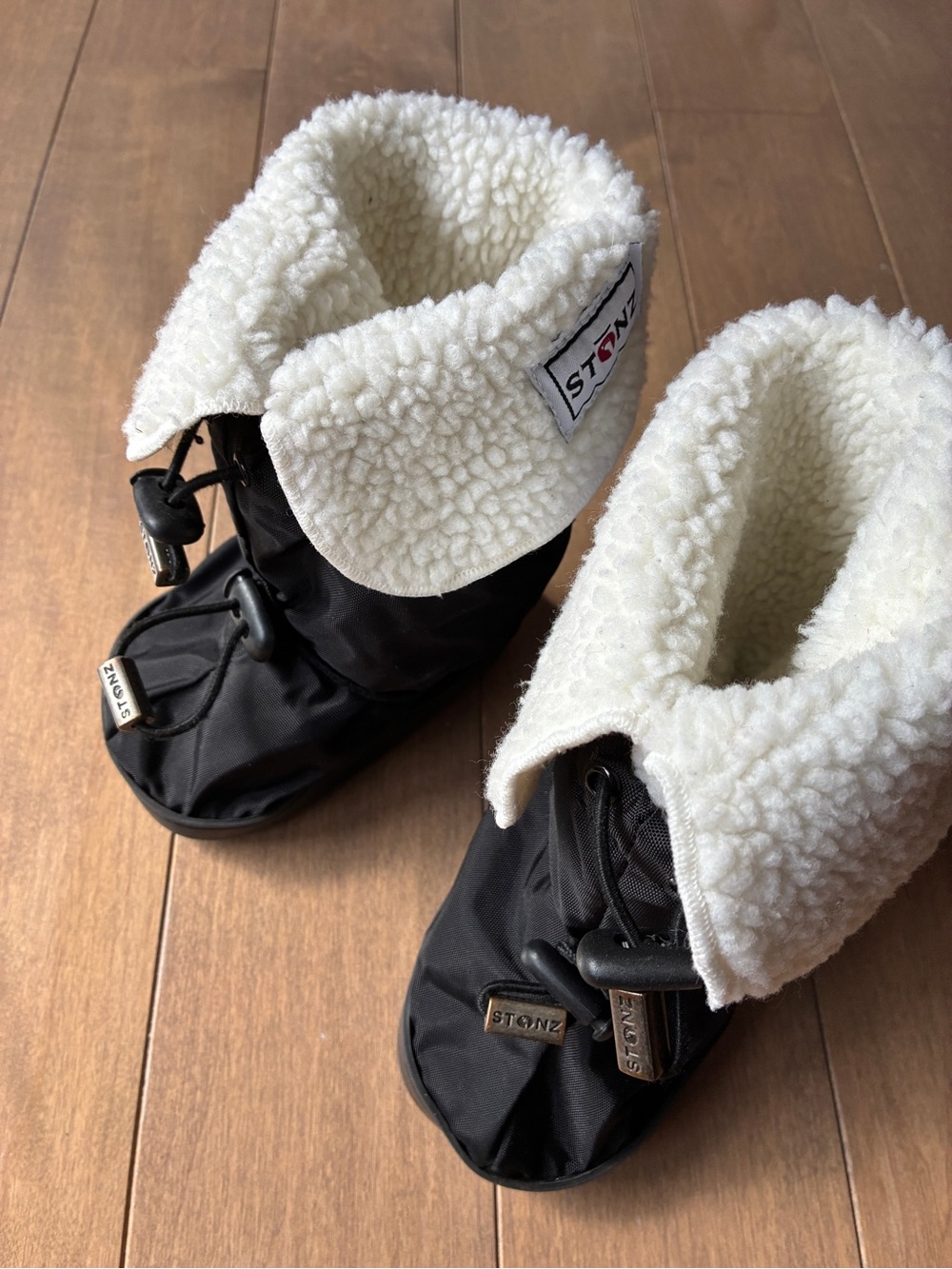 Stonz Kids Black & Cream Fleece-Lined Booties